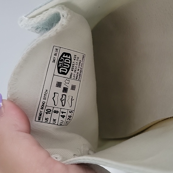 Woman's Size 10 Hey Dude Sky Blue Loafers - Picture 5 of 7